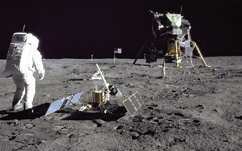 Lawmakers Approve PISCES Resolution Honoring Apollo 11