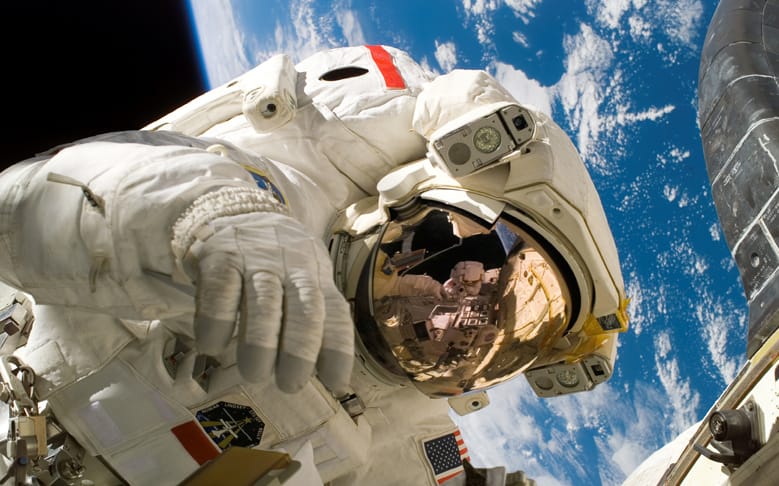 UH Researchers to Monitor Astronauts’ Bodies in Space Using Smart Devices