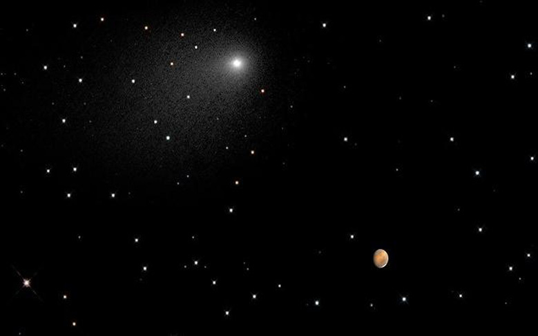 Hubble Captures Extremely Rare Comet Flyby